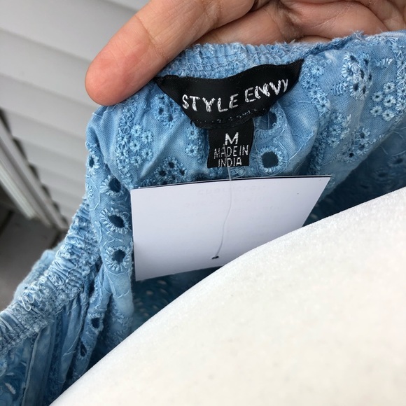 STYLE ENVY BLUE TOP SIZE M - Picture 2 of 5